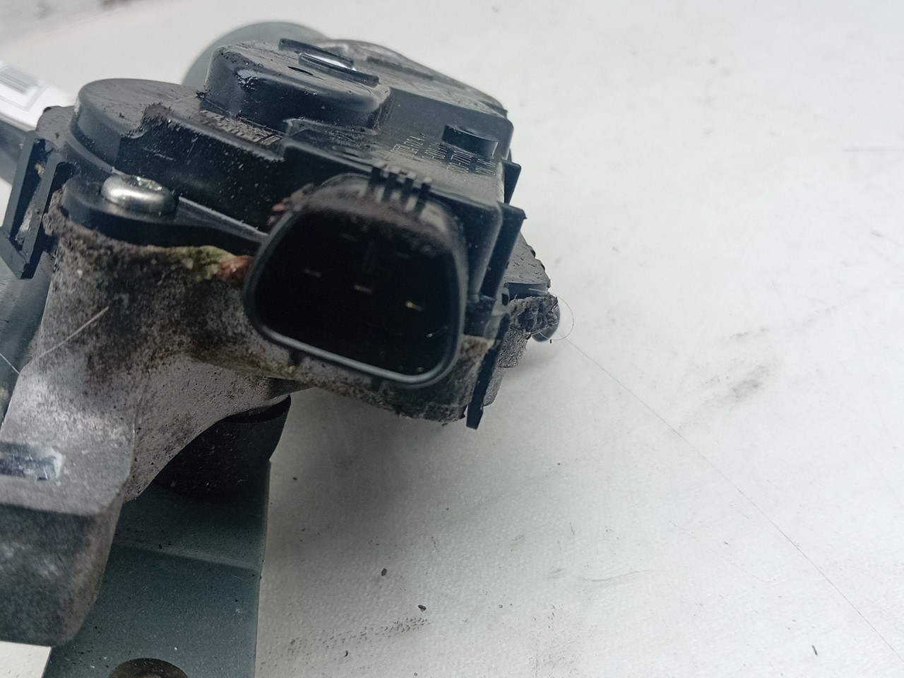 Essuie-glace moteur avant TOYOTA Yaris (_P13_) Imagem-1