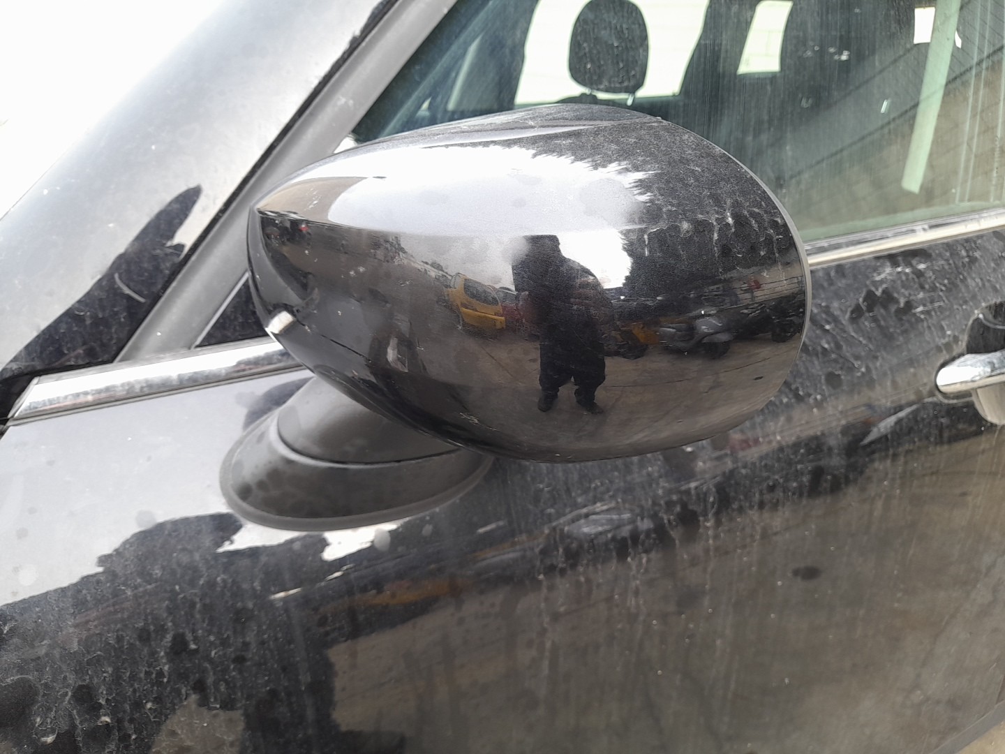 Left mirror
