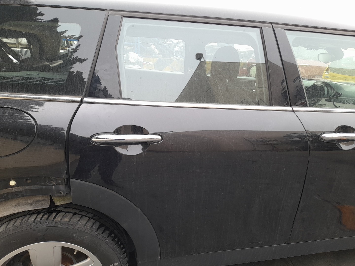 Right rear door