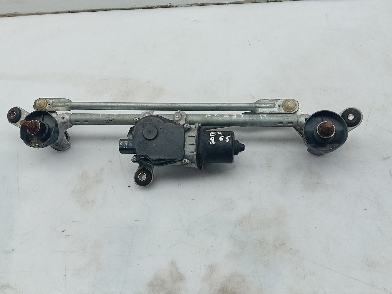 Front Wiper Motor
