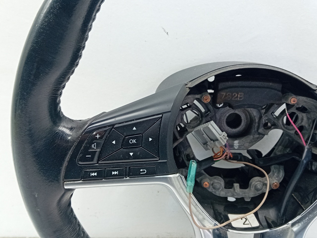 Steering wheel NISSAN Leaf EV (ZE1) Imagem-2