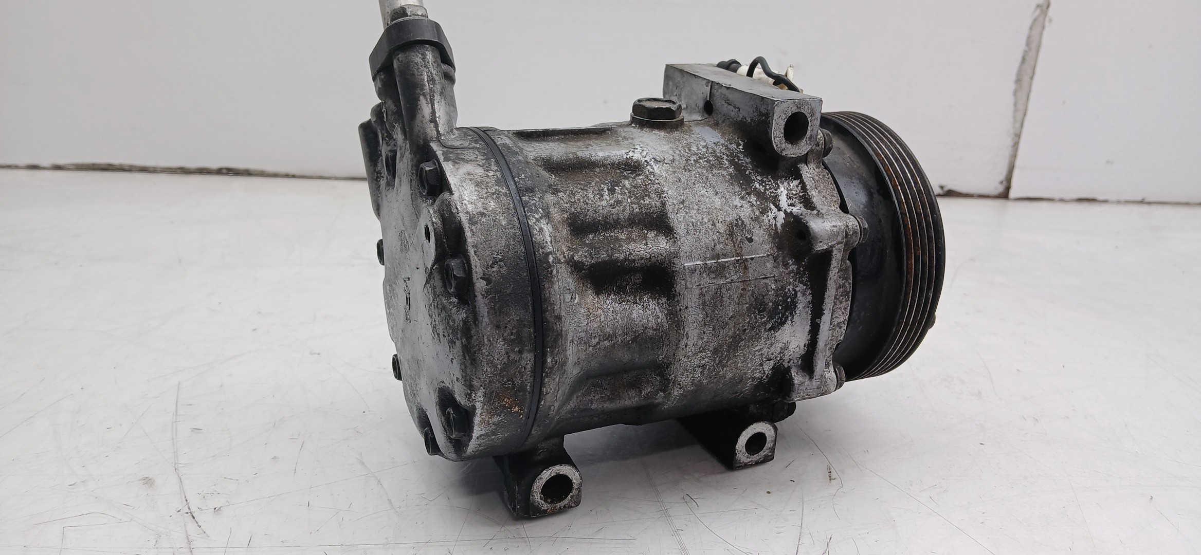 AC compressor RENAULT Clio II (BB0/1/2_, CB0/1/2_) Imagem-2