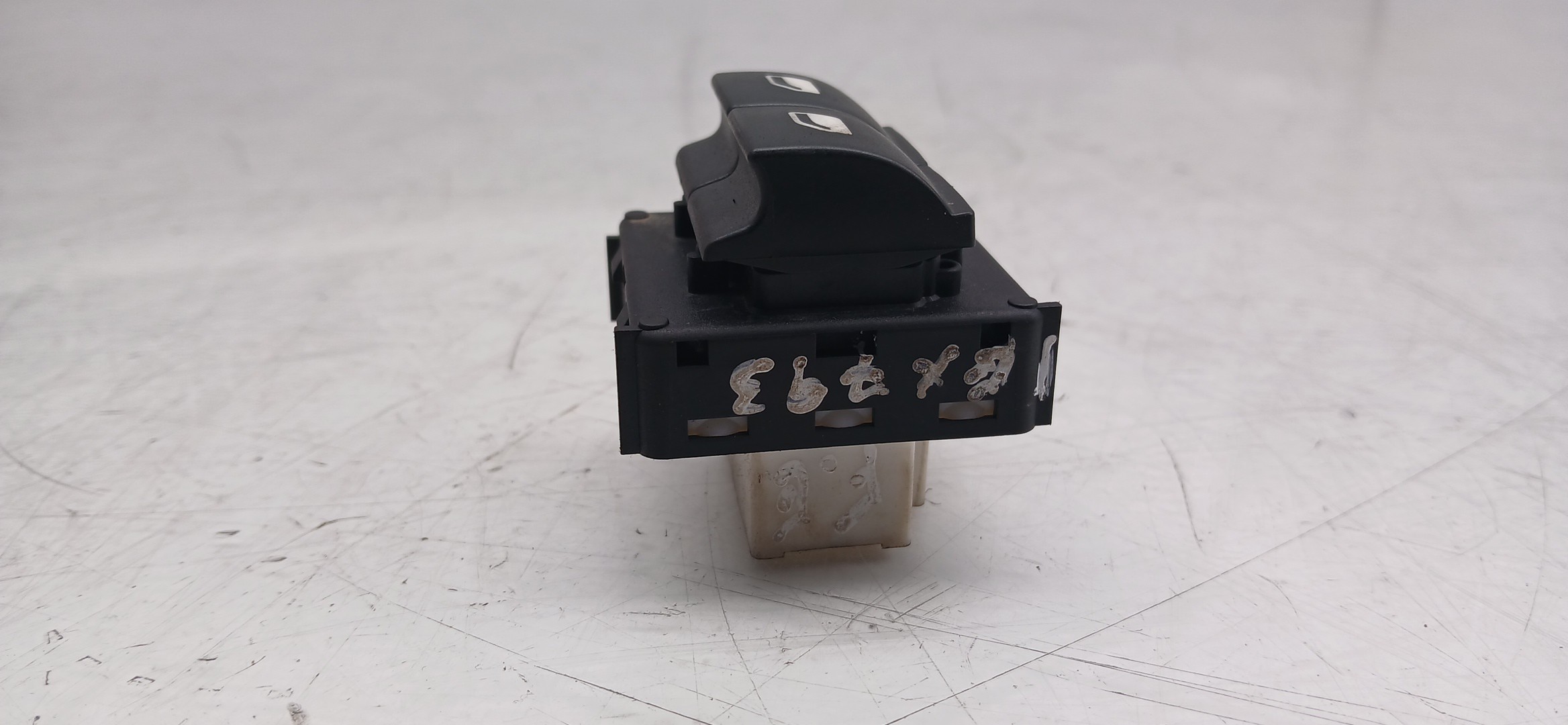 Commande / interrupteur lève-vitre Avant gauche CITROËN C3 III (SX) Imagem-1