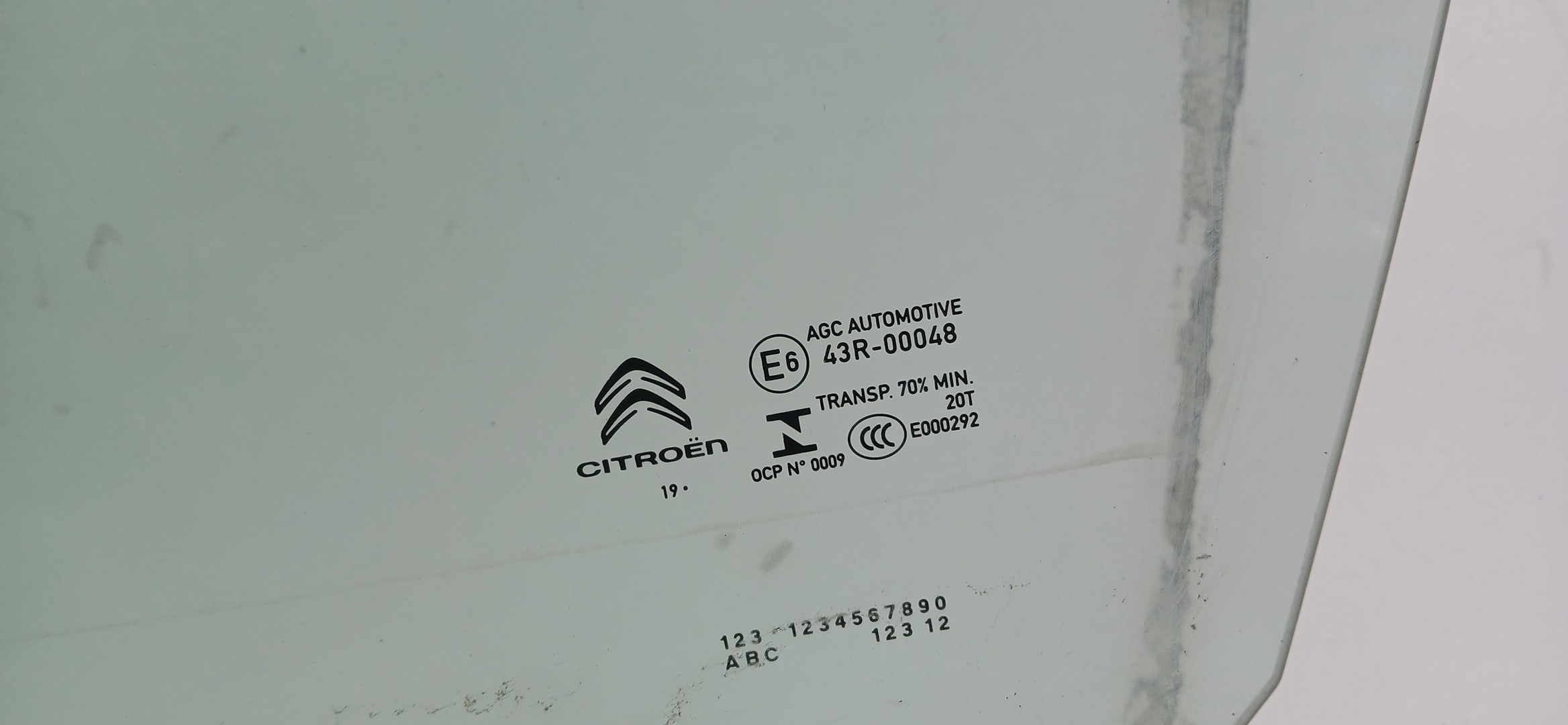 Vitre porte avant gauche CITROËN C3 III (SX) Imagem-1