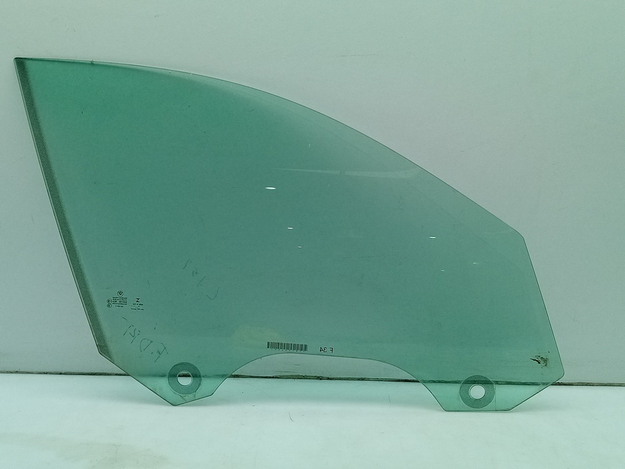 Right front door glass