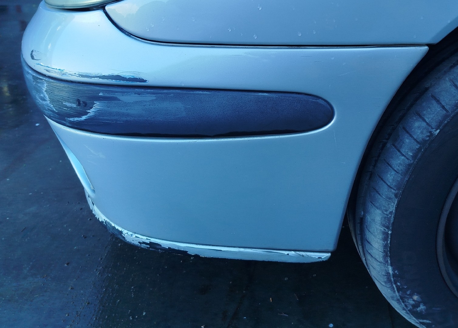 Front Bumper RENAULT Megane I (BA0/1_) Imagem-2
