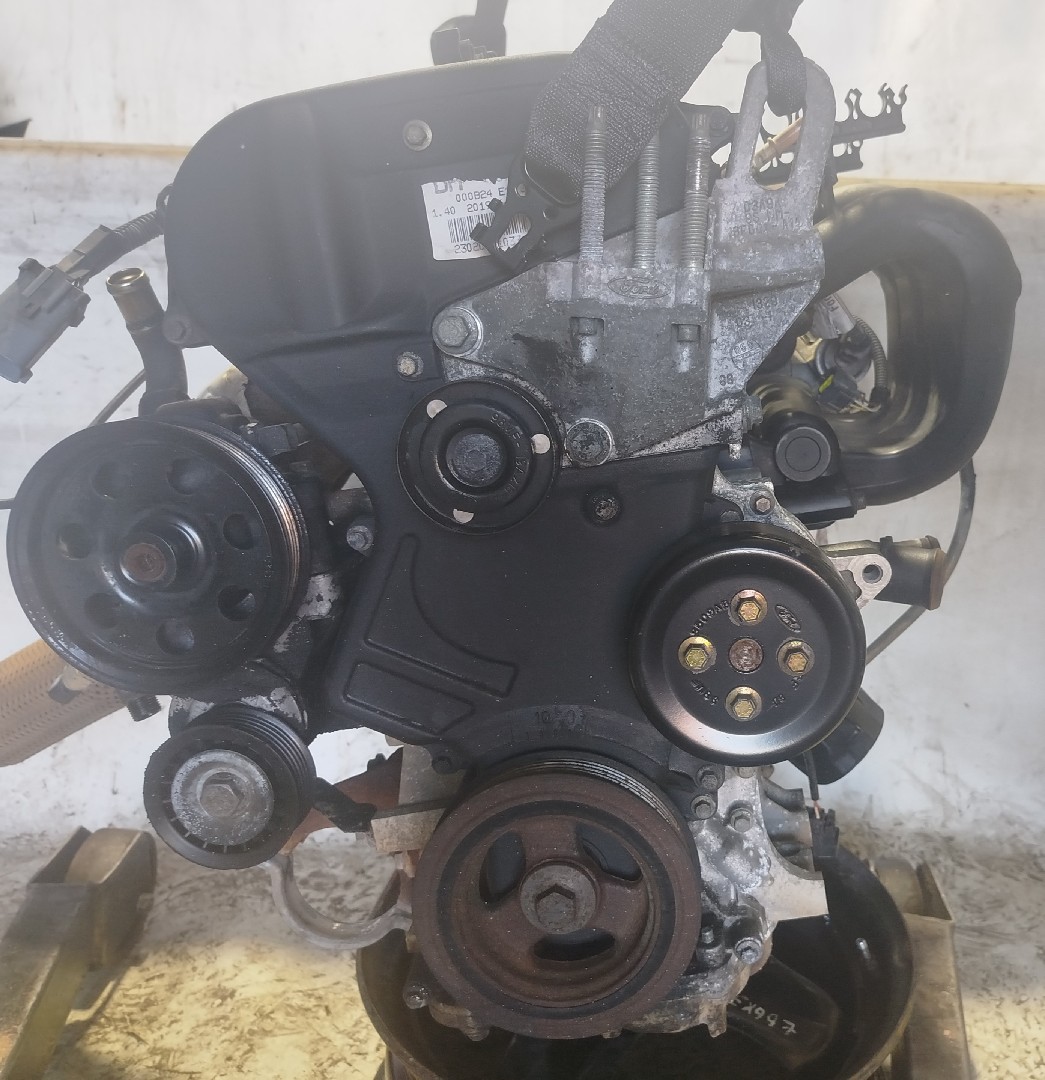Motor completo FORD Focus I Carrinha Van (DNW) Imagem-2
