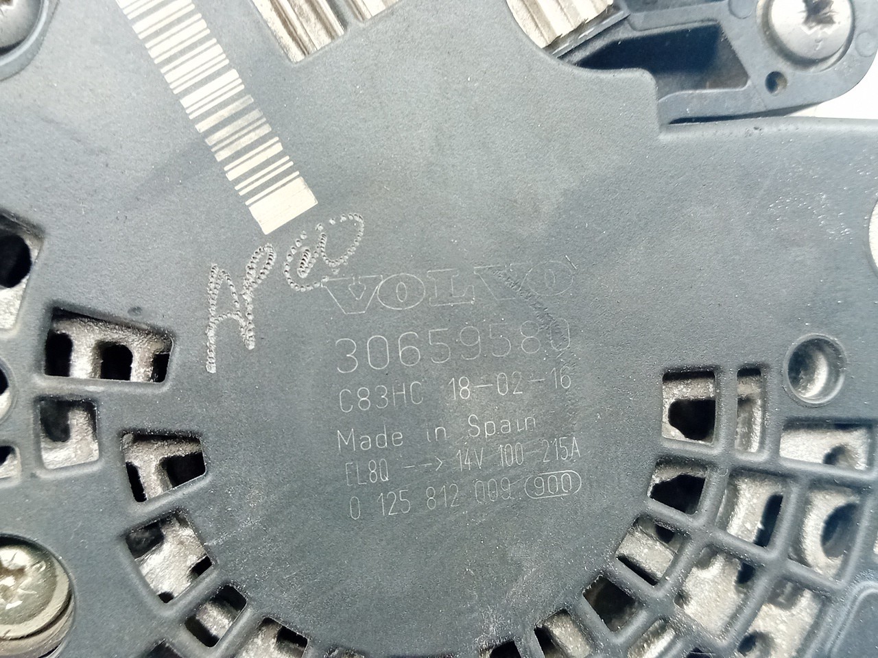Alternador VOLVO V60 I (155) Imagem-4