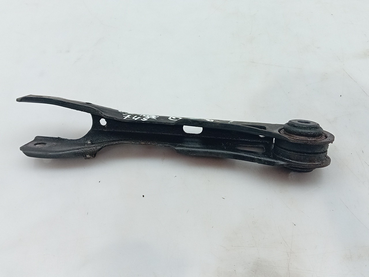 Left front suspension arm BMW X1 (E84) Imagem-1