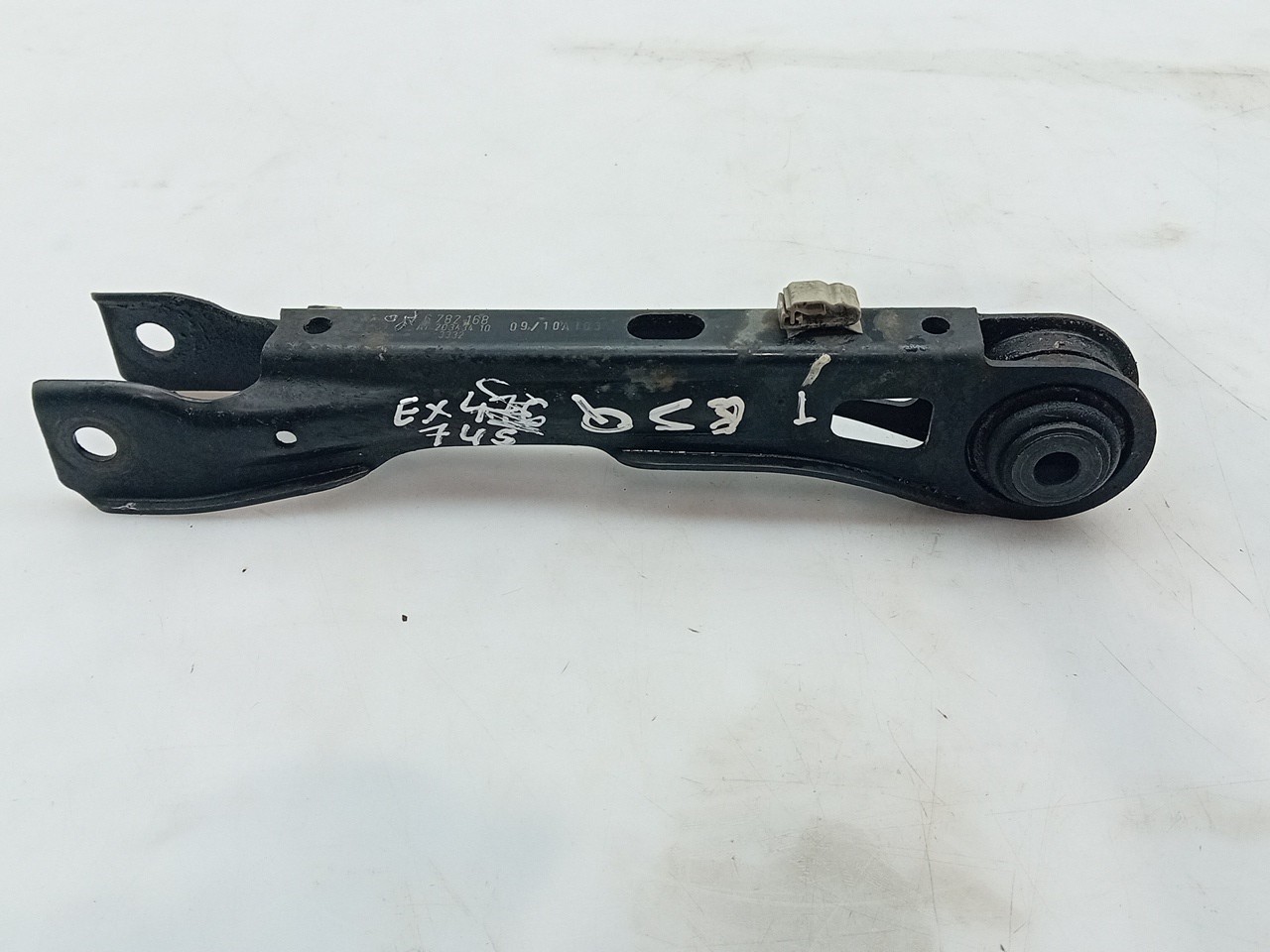 Left front suspension arm