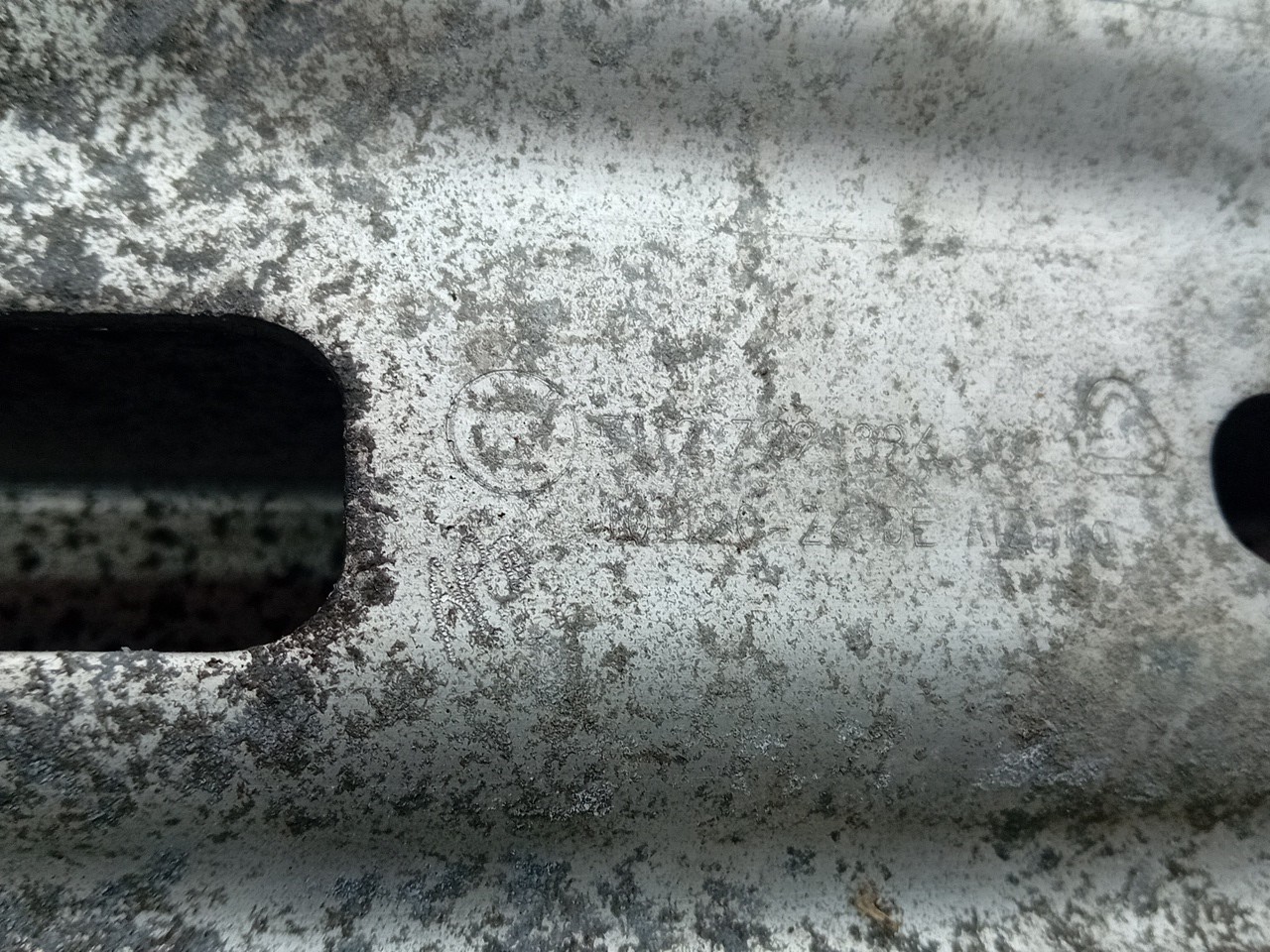 Rear bumper reinforcement BMW X5 (F15, F85) Imagem-4