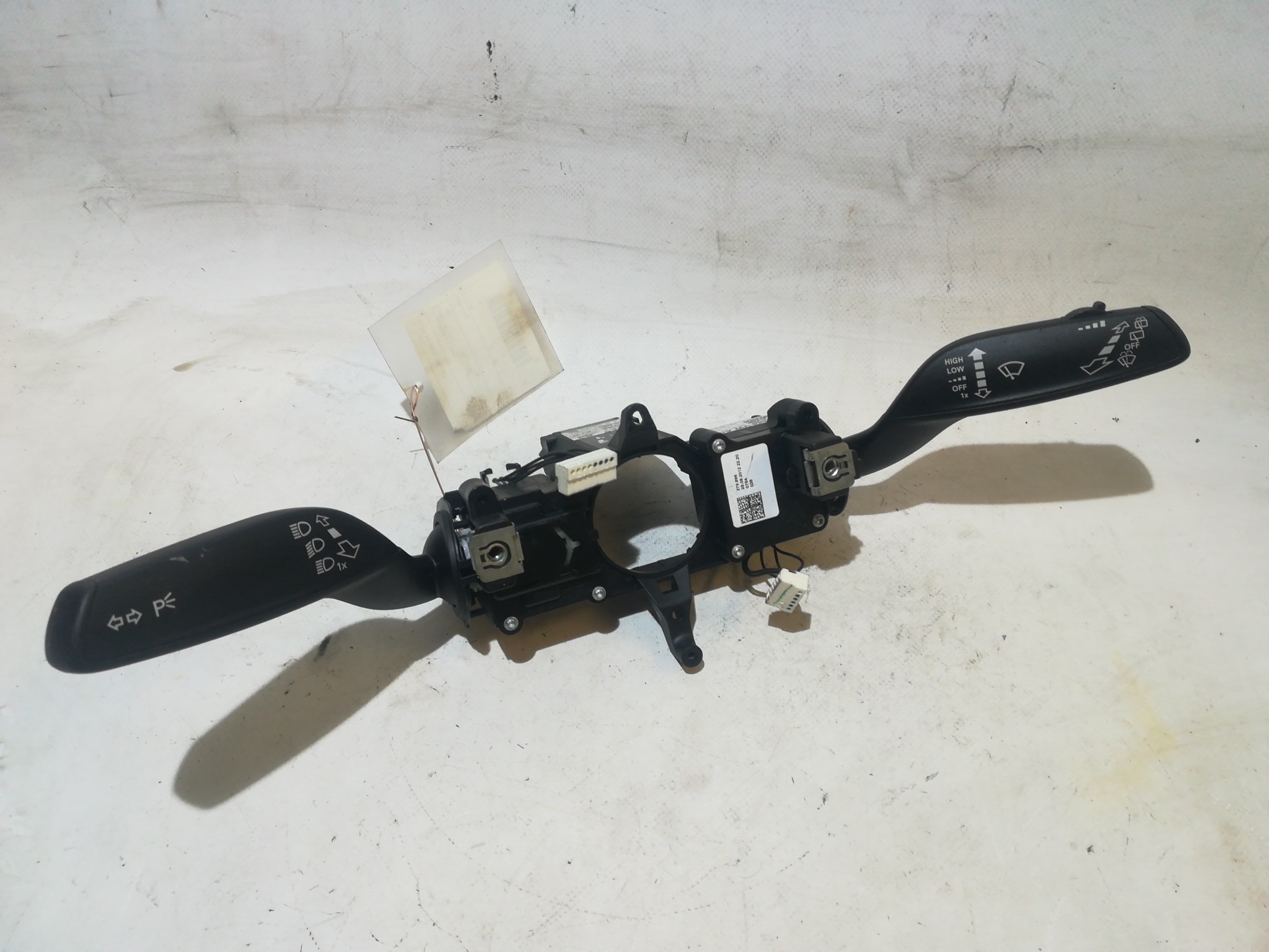 Light and wiper lever set