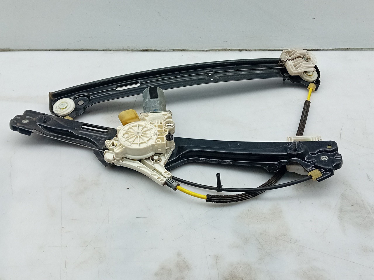 Right front window regulator