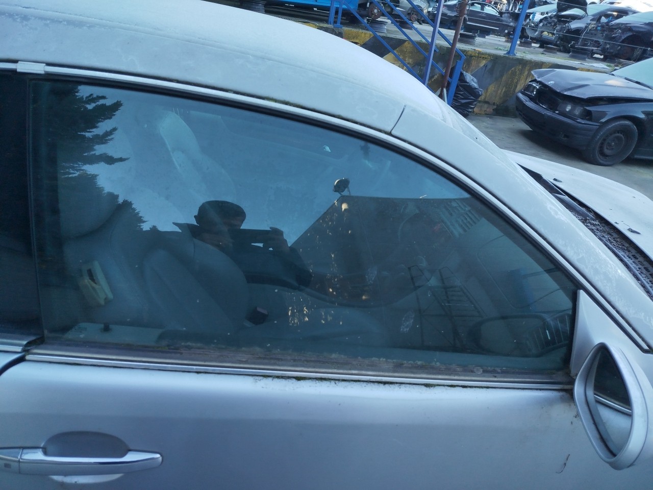 Vitre porte avant Droite