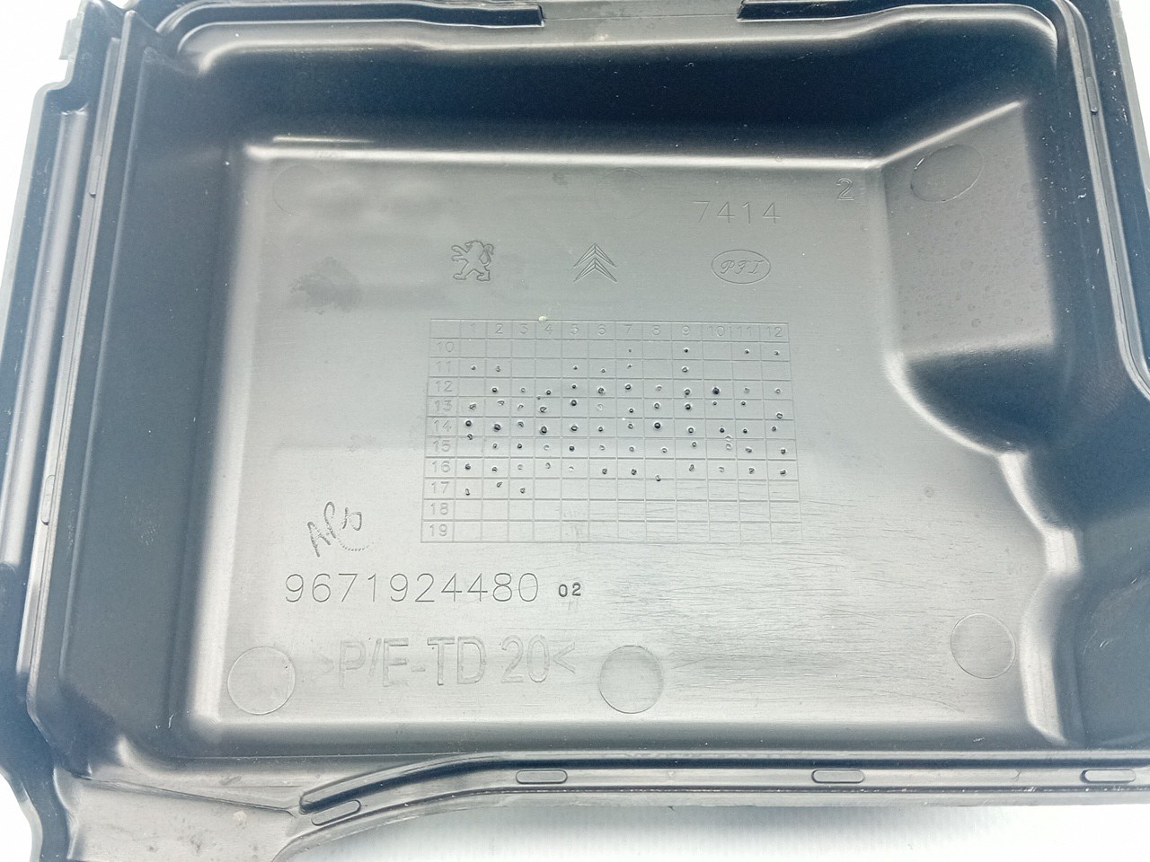 Caja fusibles / SAM / BSI CITROËN C4 Cactus Imagem-3