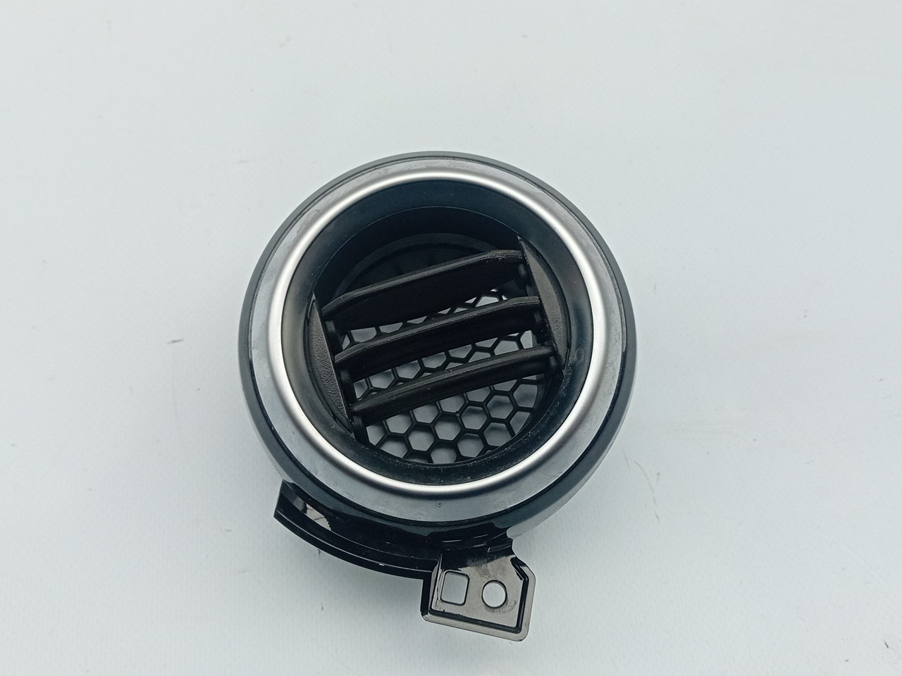 Diffuser / air vent NISSAN Micra V (K14) Imagem-1
