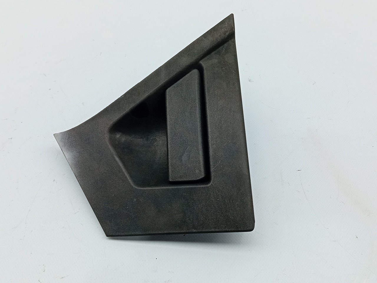 Poignée de porte arrière gauche