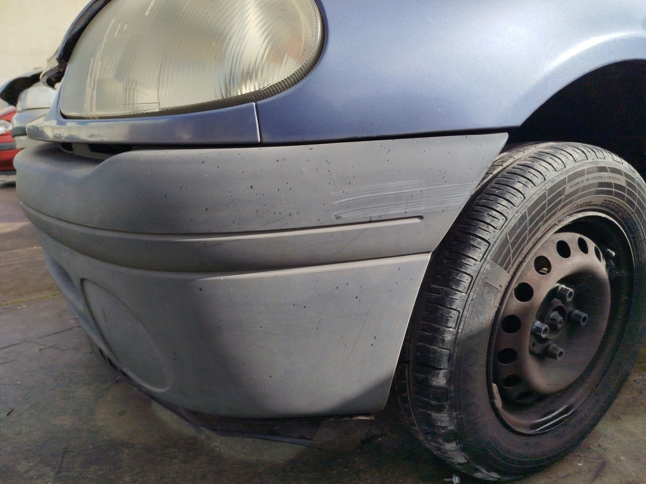 Pára-choques frente RENAULT Clio II (BB0/1/2_, CB0/1/2_) Imagem-1