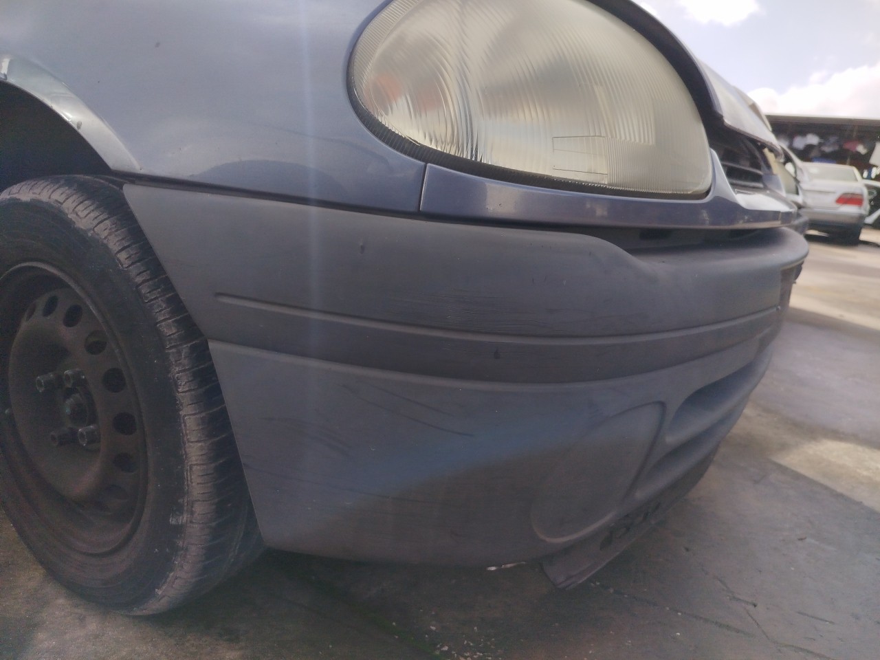 Pára-choques frente RENAULT Clio II (BB0/1/2_, CB0/1/2_) Imagem-2