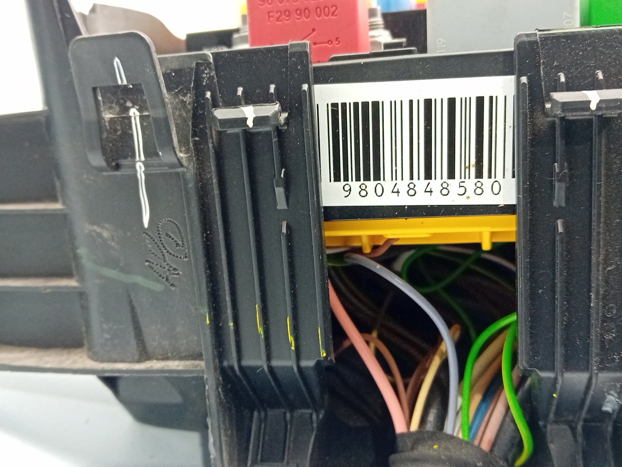 Caja fusibles / SAM / BSI PEUGEOT 208 Imagem-6