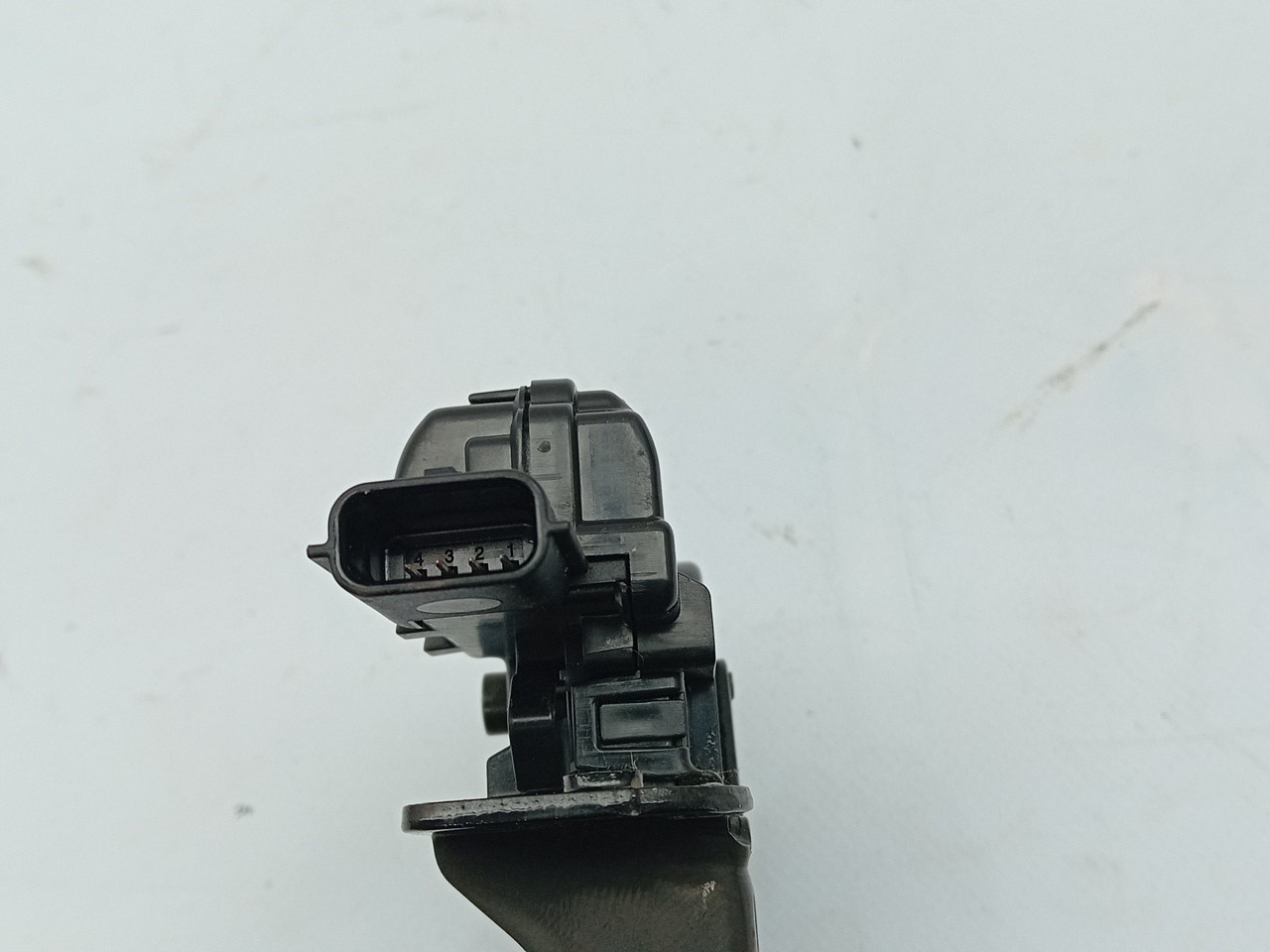 Tailgate Lock /Latch RENAULT Twingo III (BCM_) Imagem-2