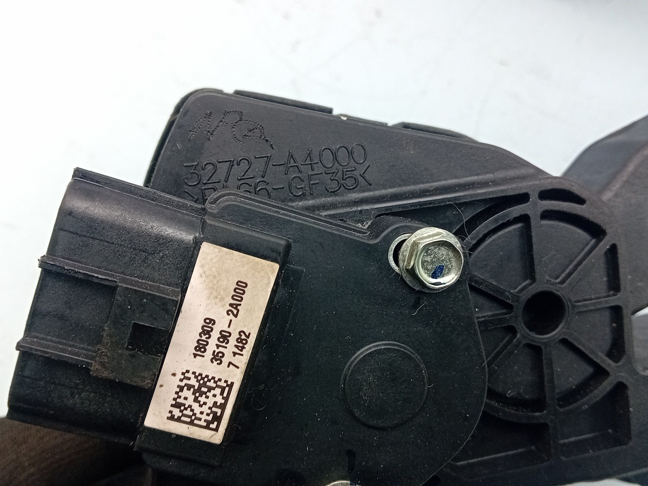 Pedal acelerador KIA Carens IV Imagem-5