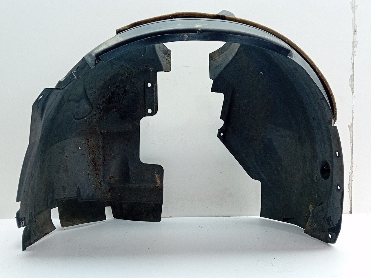 Front wheel arch left FORD Focus III Imagem-1