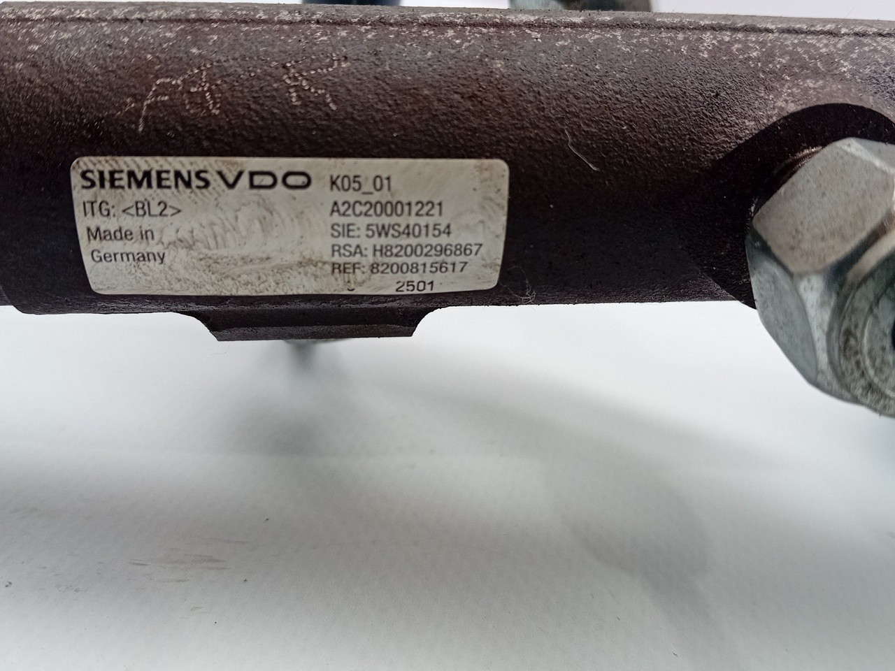 Rampe d'injection RENAULT Megane III (BZ0_) Imagem-3