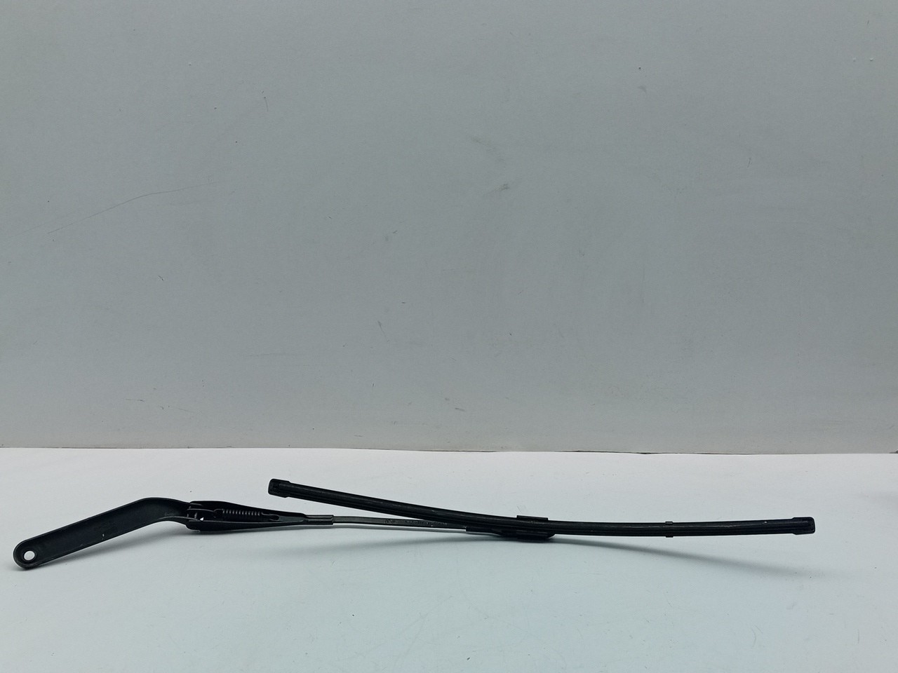 Windscreen wiper arm Left front BMW X1 (E84) Imagem-1