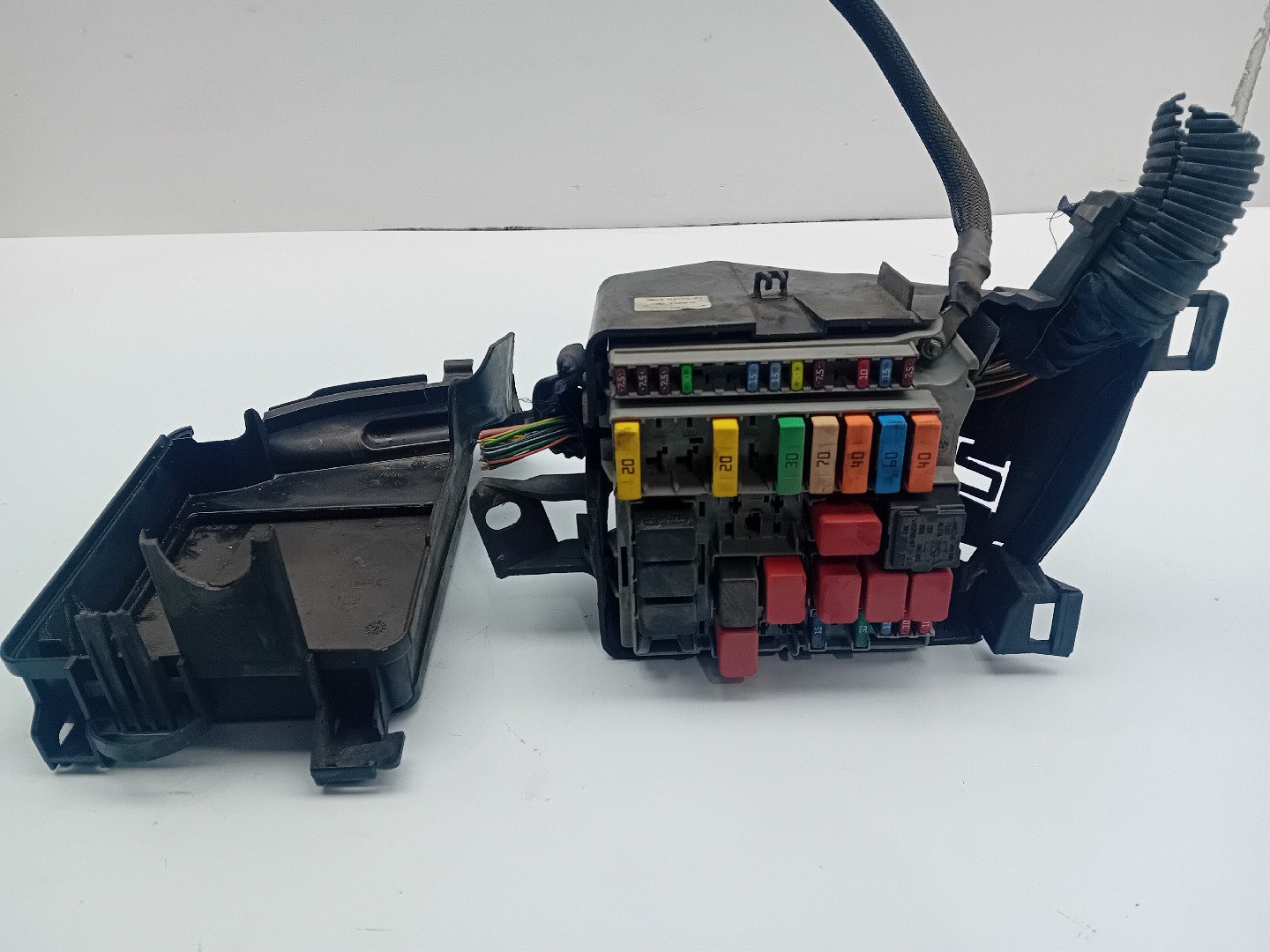 Fuse box / SAM / BSI FORD Ka (RU8) Imagem-2