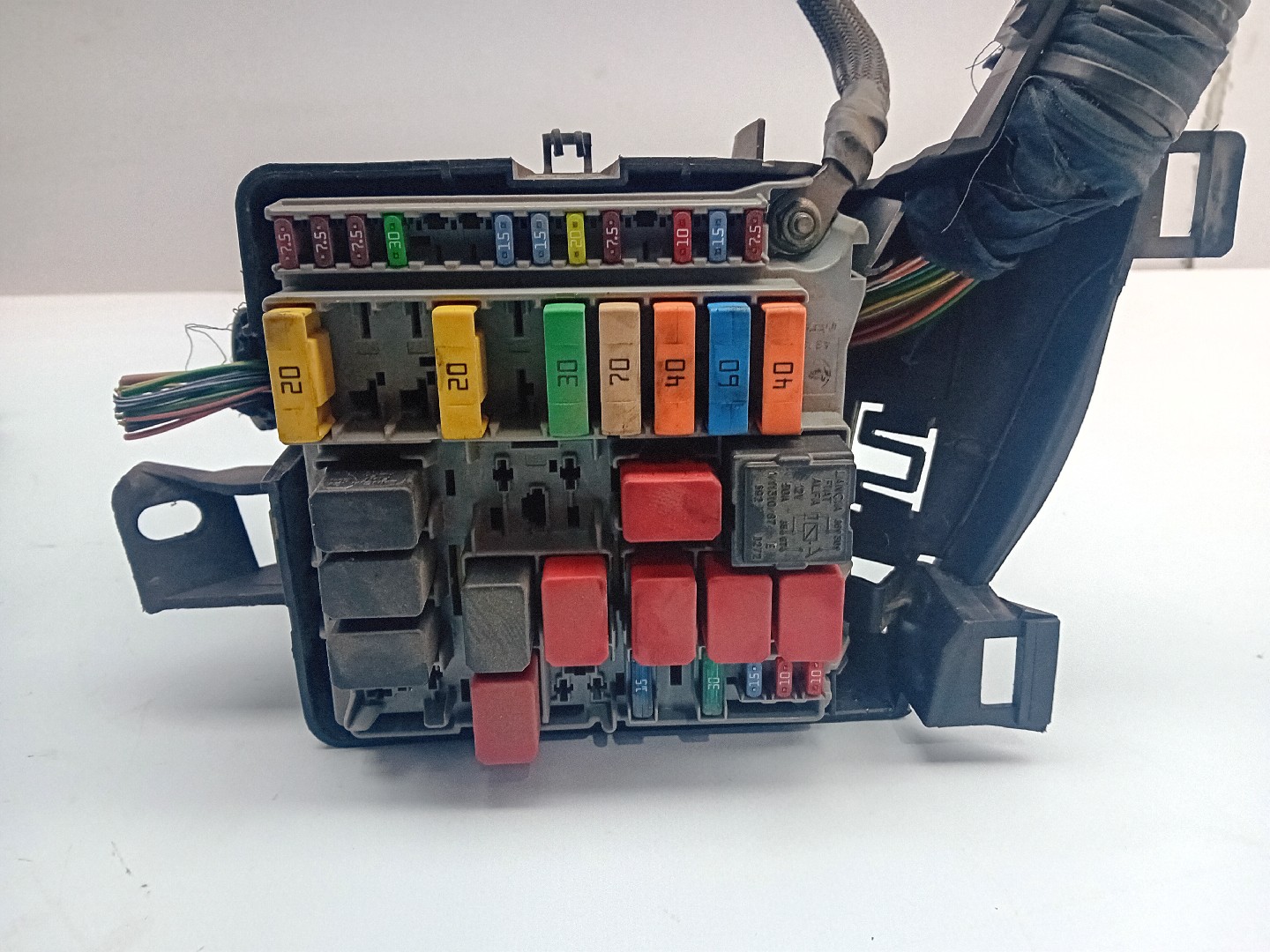 Fuse box / SAM / BSI FORD Ka (RU8) Imagem-3