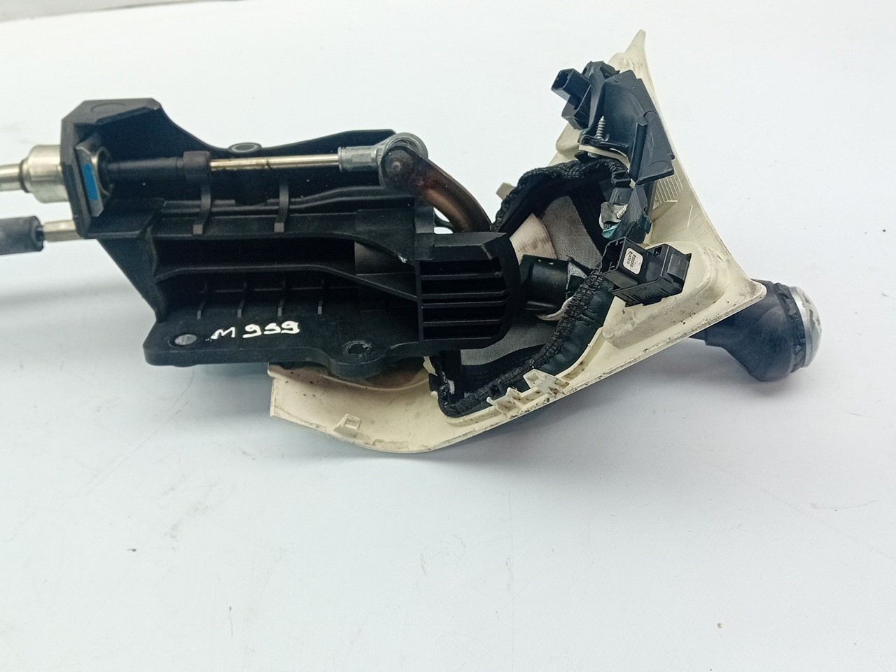 Gear selector FORD Ka (RU8) Imagem-2