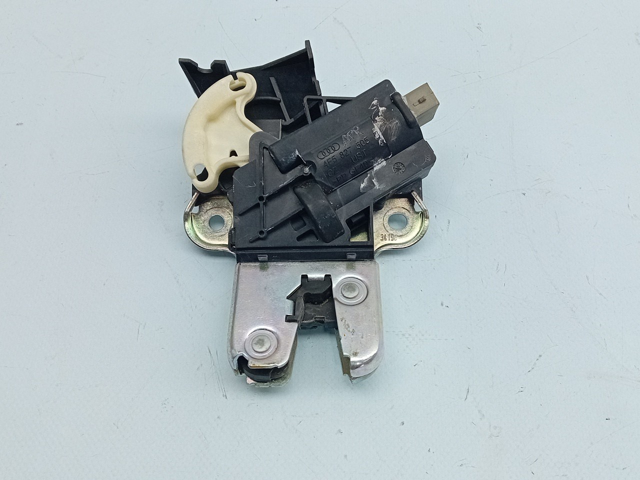 Tailgate Lock /Latch AUDI A5 (8T3) Imagem-1