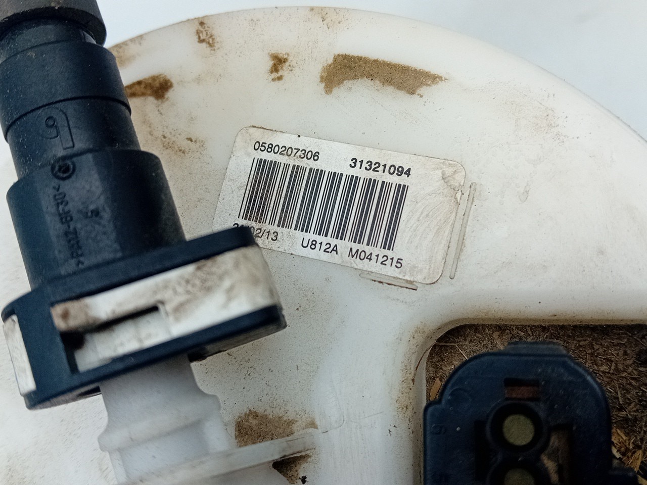 Fuel pump VOLVO V40 Hatchback Imagem-4