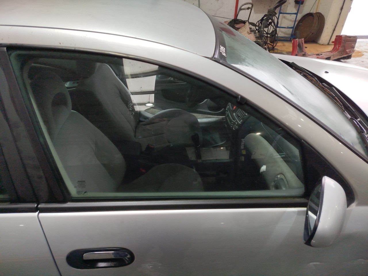 Vitre porte avant Droite