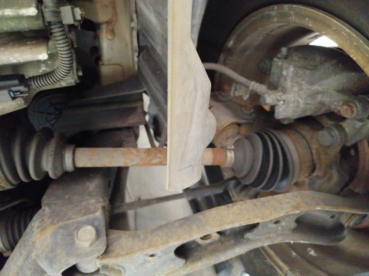 Left front driveshaft
