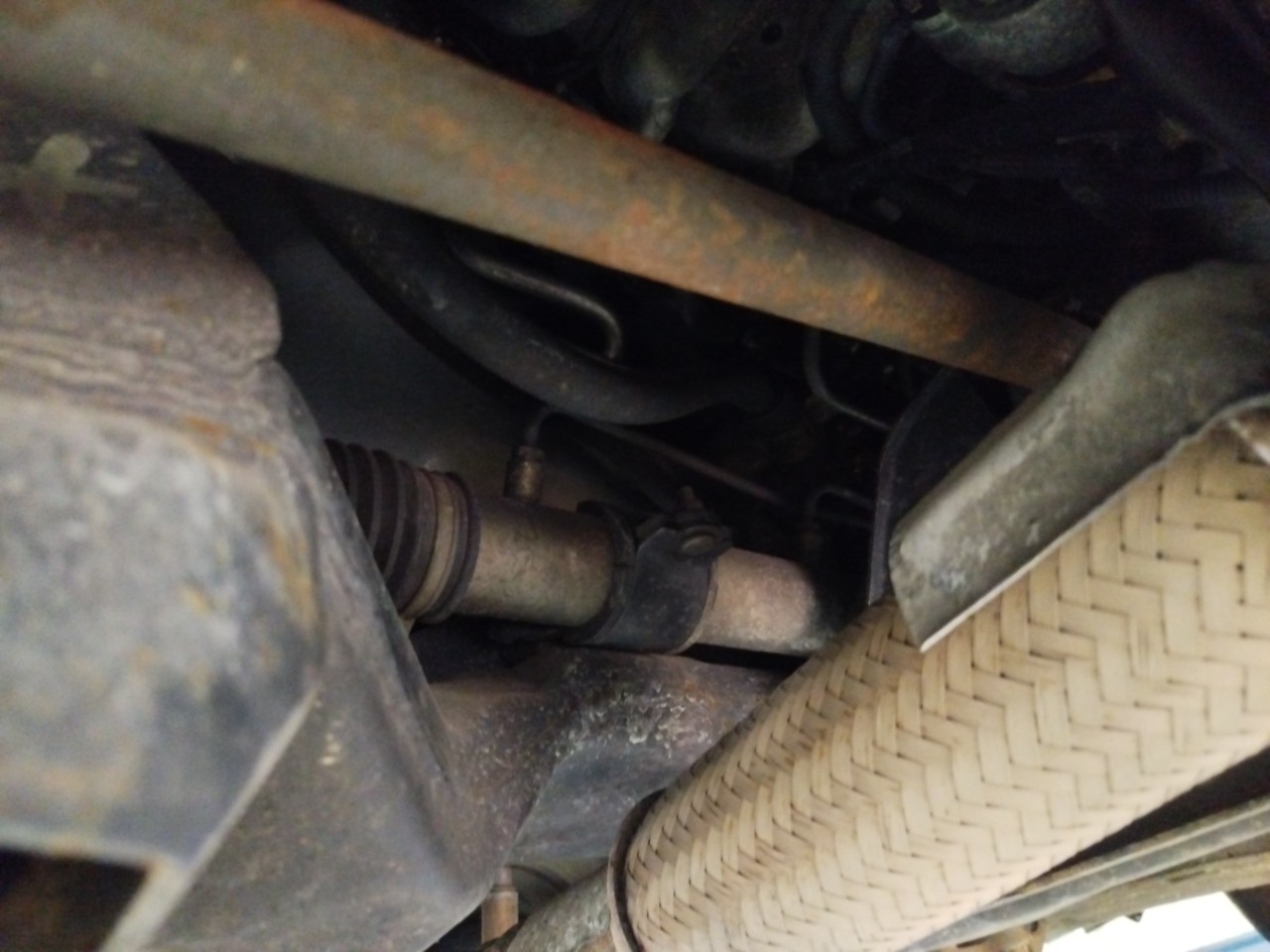 Steering box