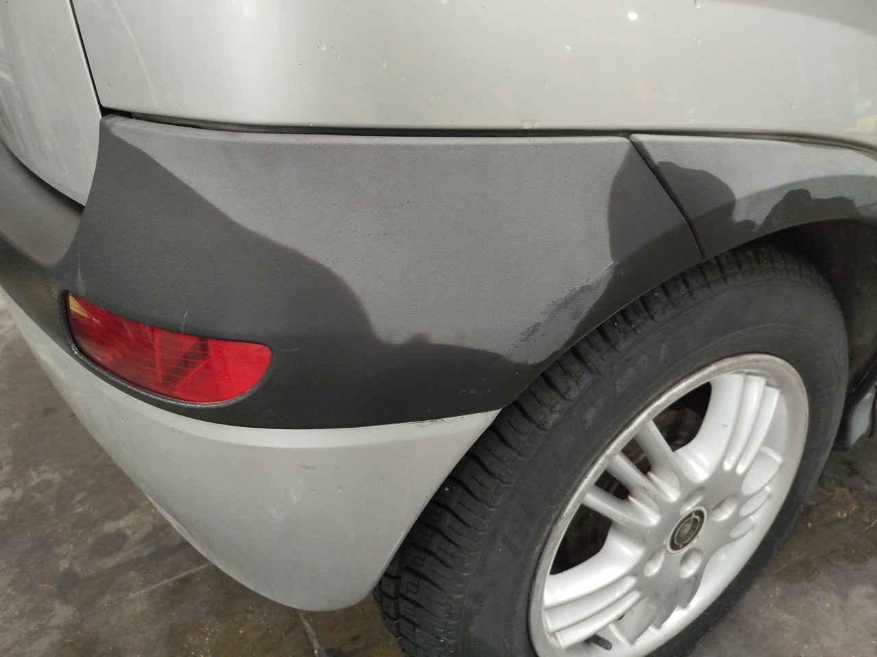Pára-choques trás OPEL Corsa C Imagem-1
