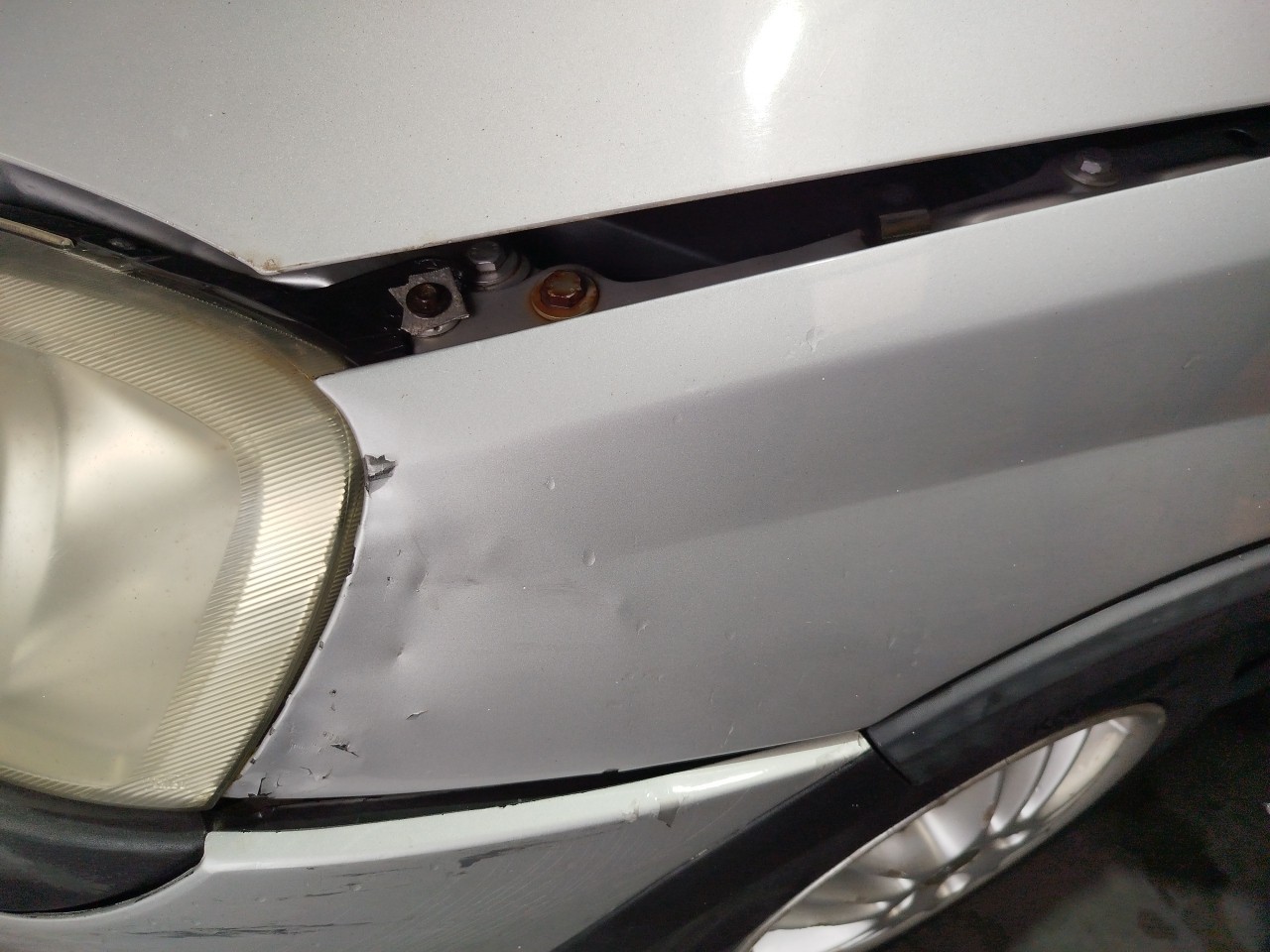 Guarda-lamas esquerdo OPEL Corsa C Imagem-1