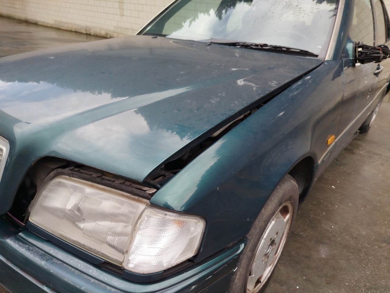 Capot MERCEDES-BENZ Classe C (W202) Imagem-1