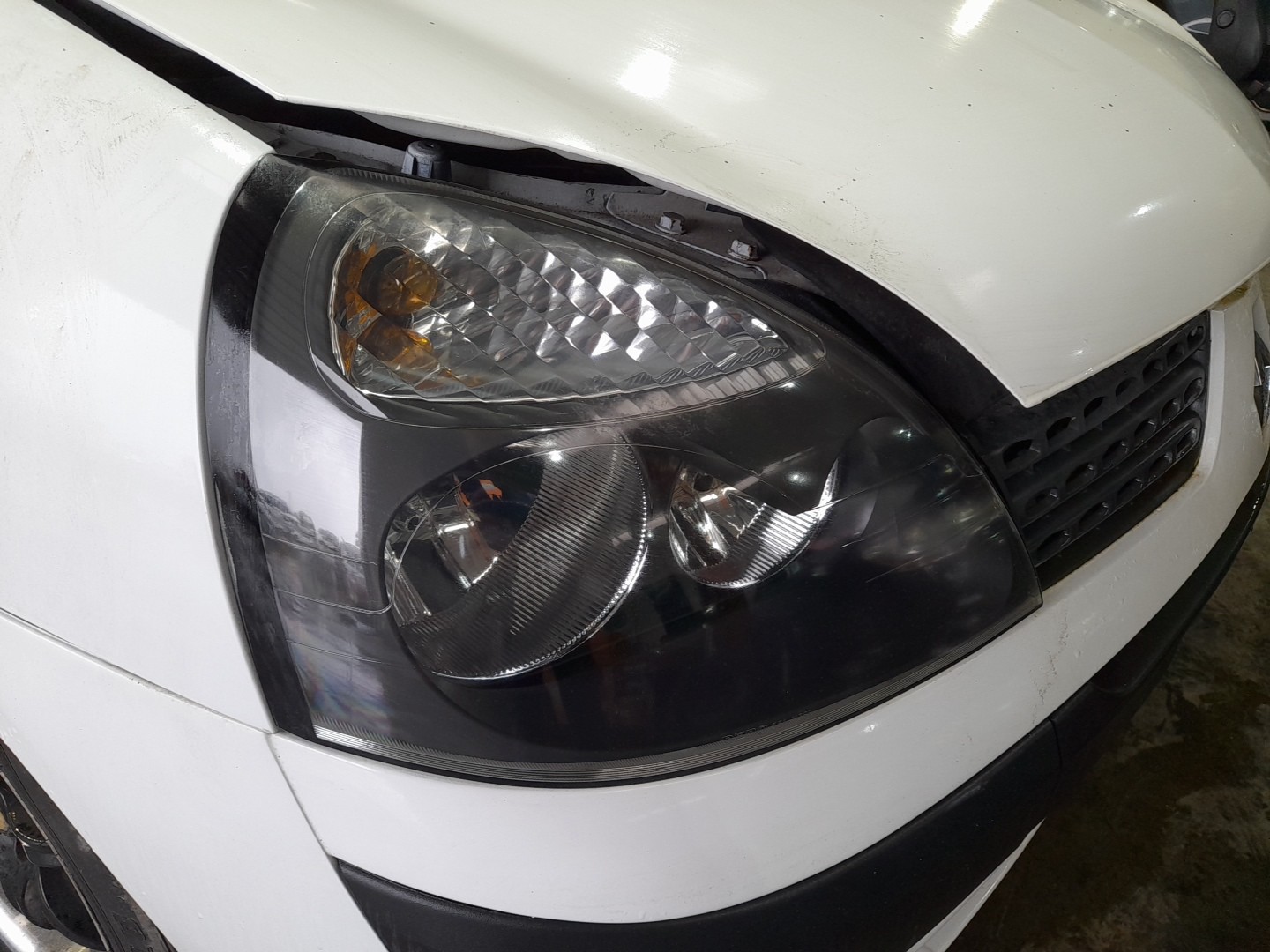 Right Headlight RENAULT Clio II Société (SB0/1/2_) Imagem-1
