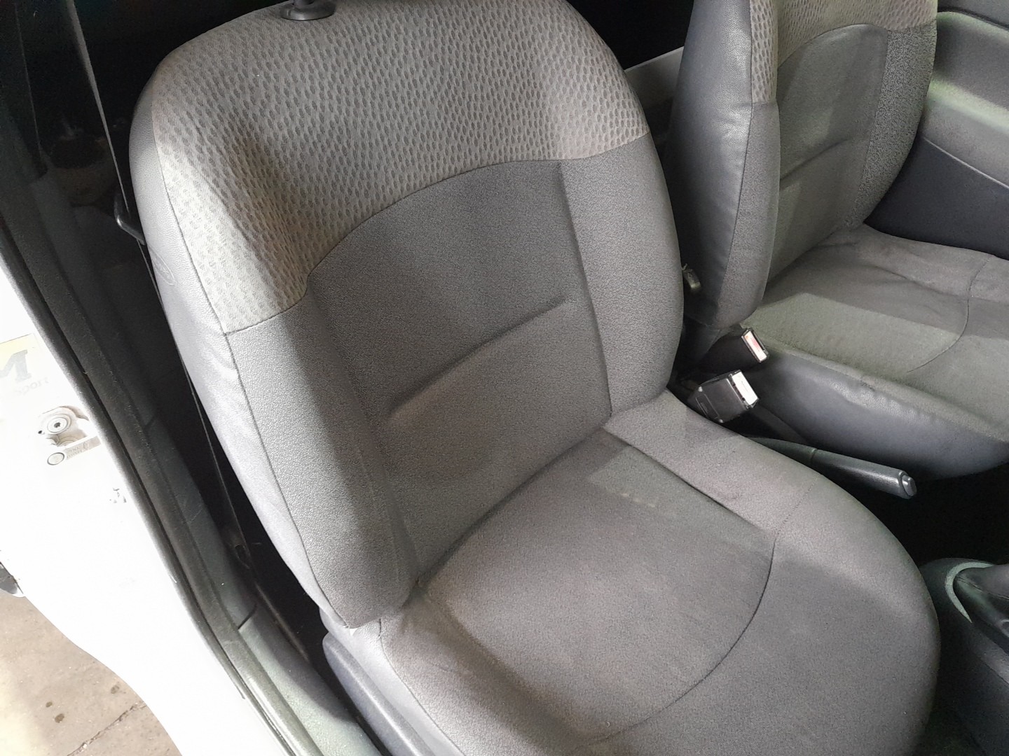 Banco frente direito RENAULT Clio II Société (SB0/1/2_) Imagem-1
