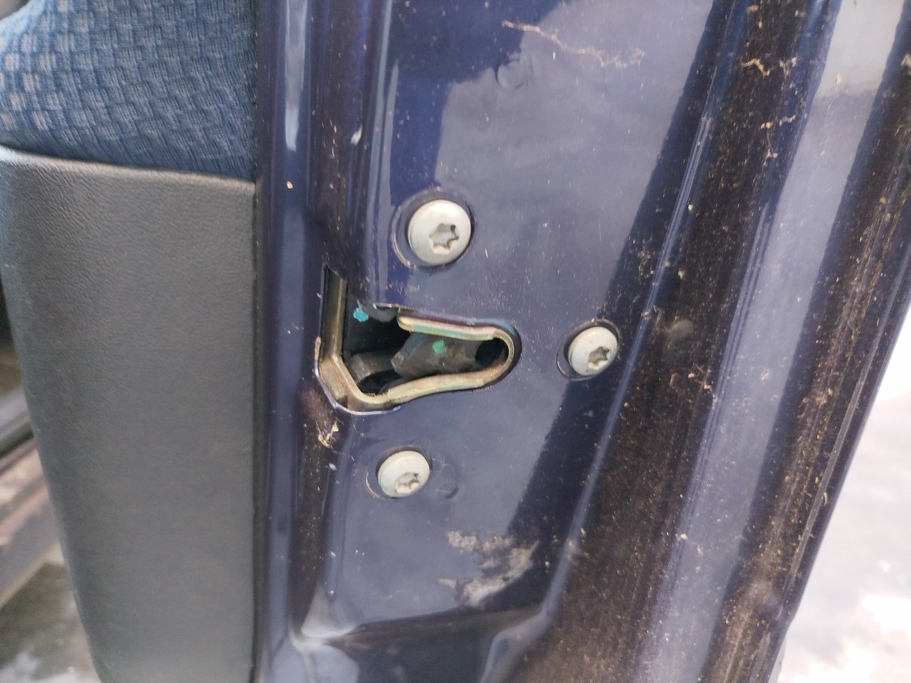 Fechadura / fecho porta frente direito