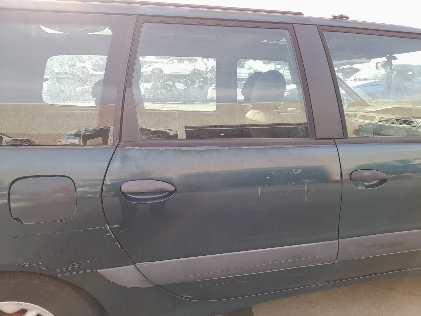 Right rear door