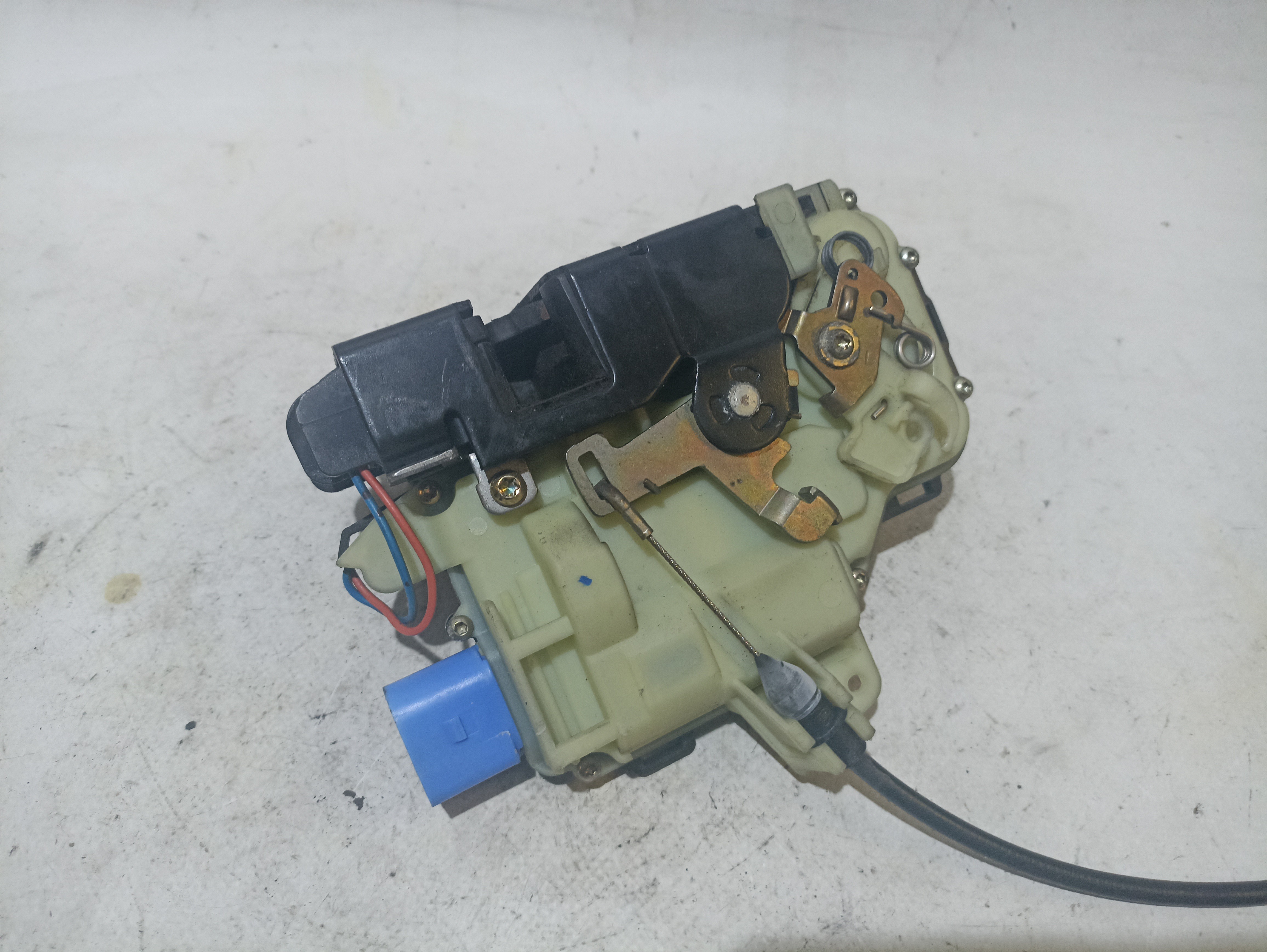Serratura / chiusura porta anteriore sinistro SEAT Ibiza III (6L1) Imagem-1