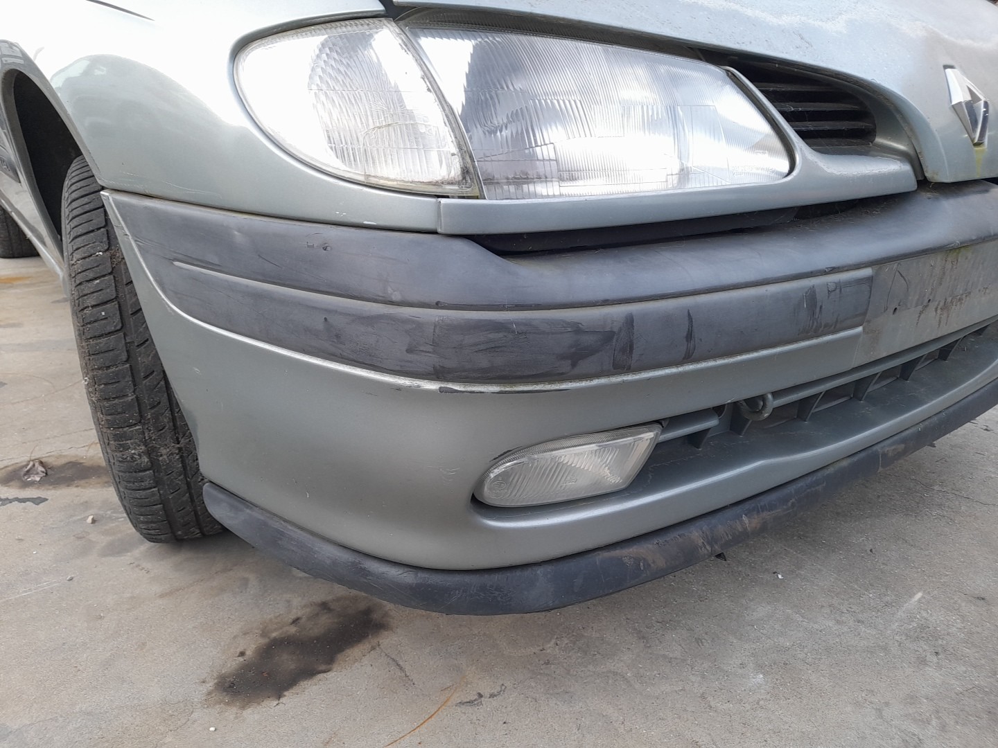 Pára-choques frente RENAULT Megane Scénic (JA0/1_) Imagem-1