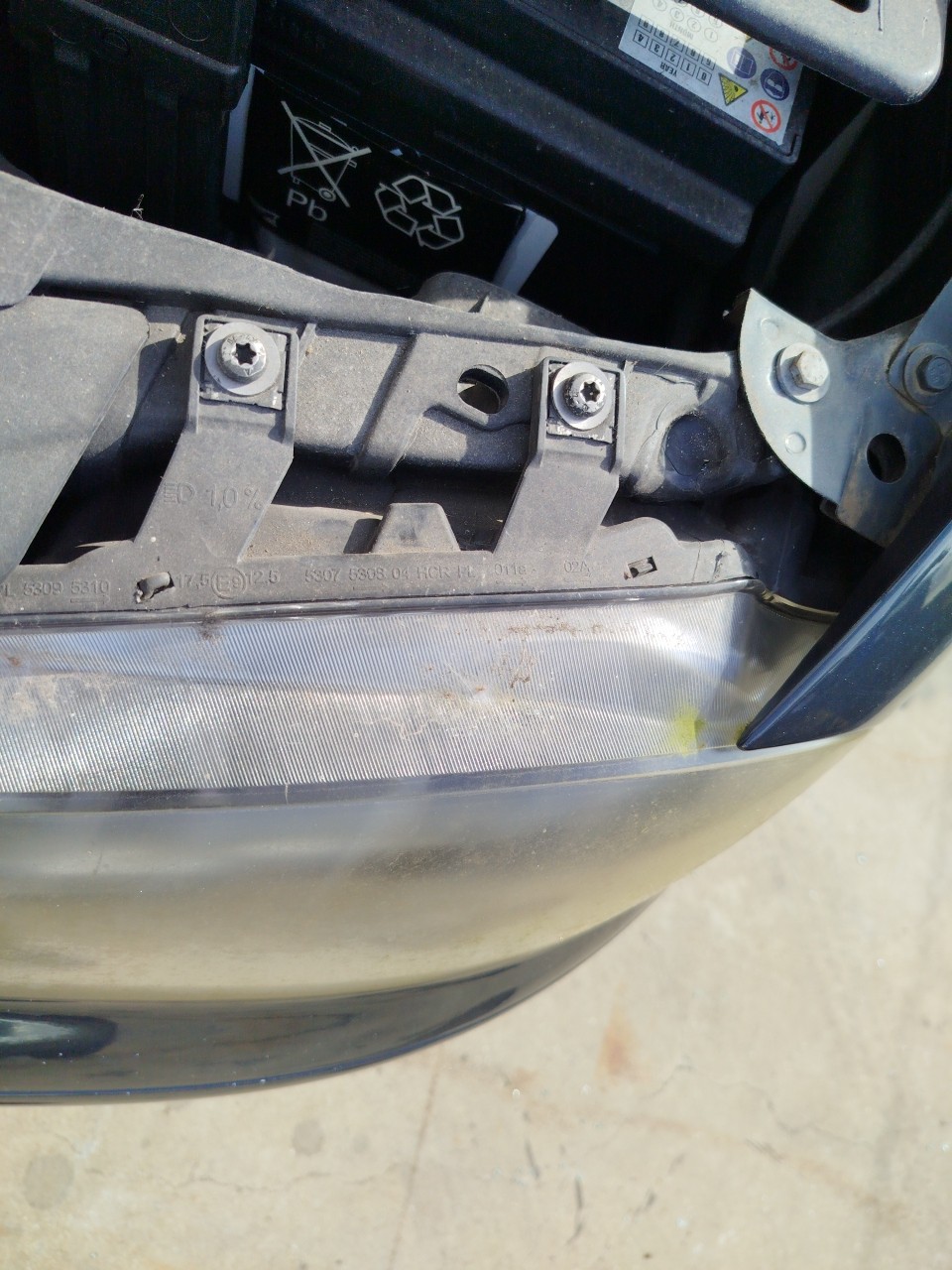 Ótica / farol esquerda SEAT Cordoba (6L2) Imagem-1