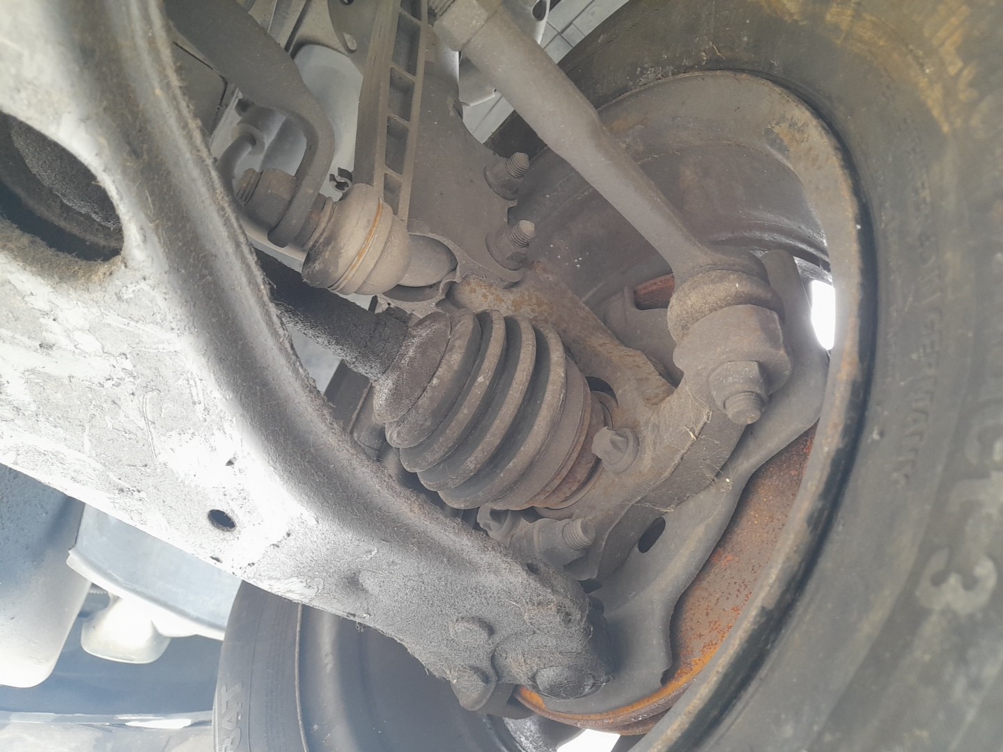 Right front steering knuckle