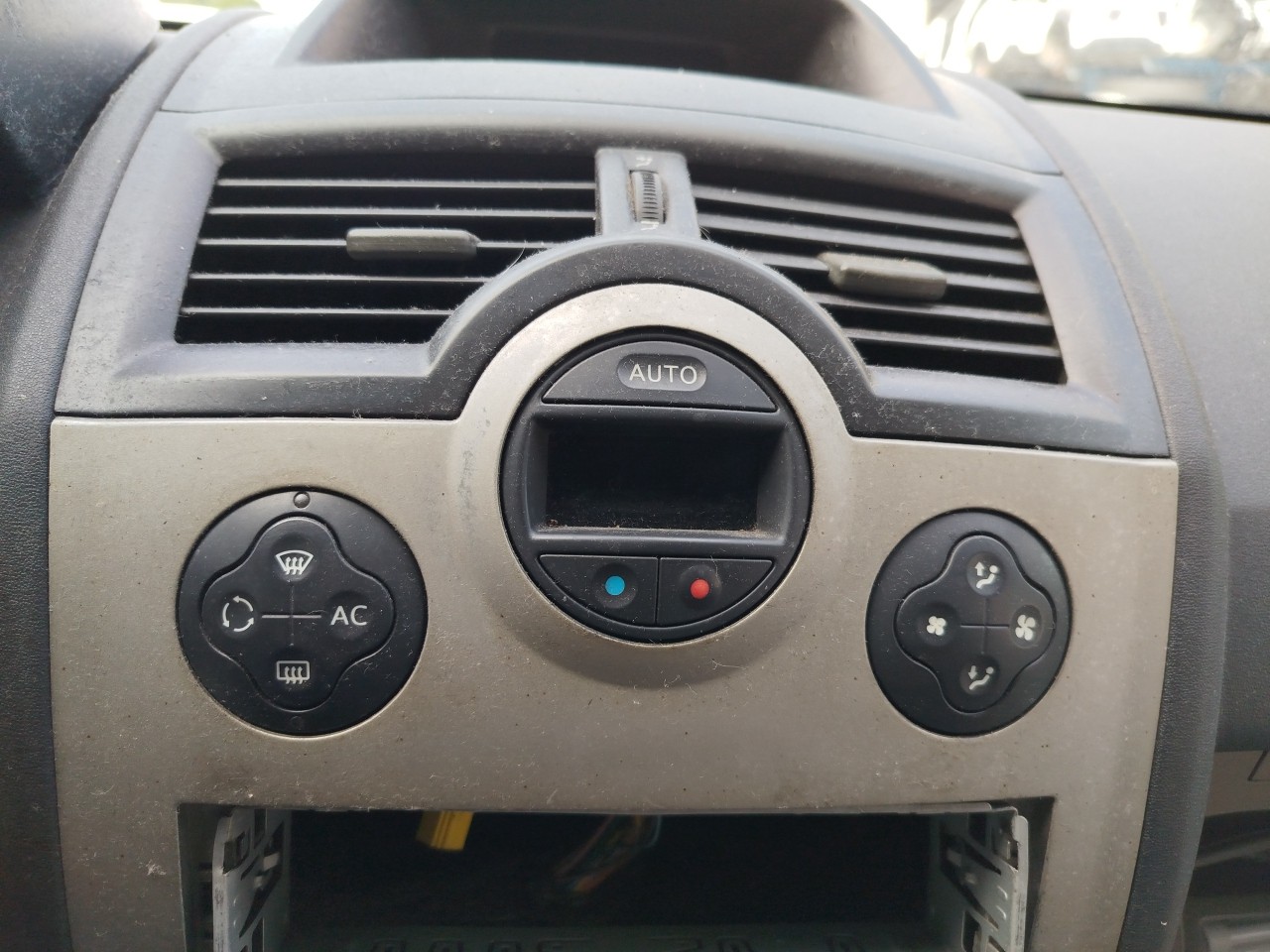 AC switch