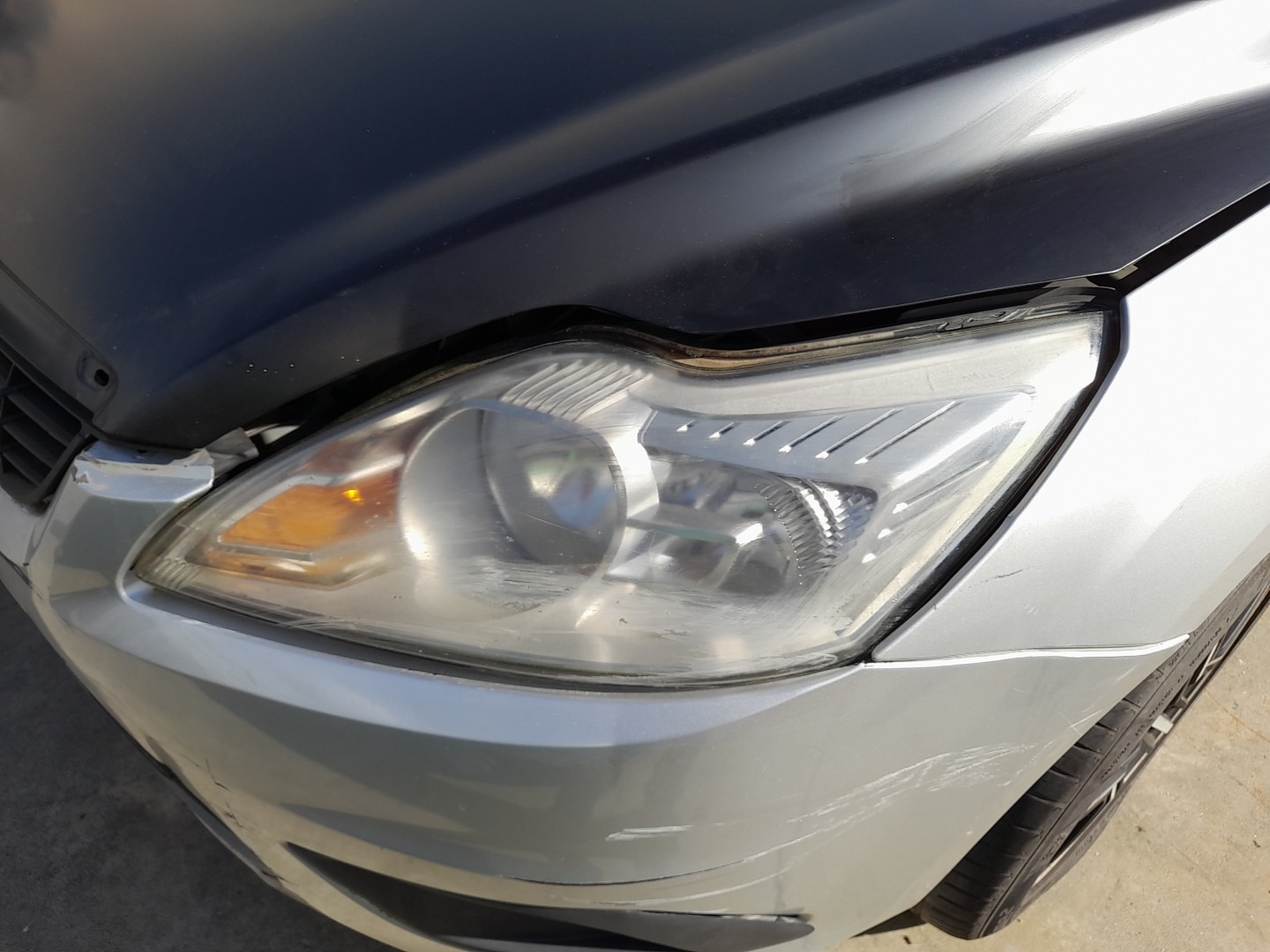 Left Headlight FORD Focus II Carrinha (DA_) Imagem-1